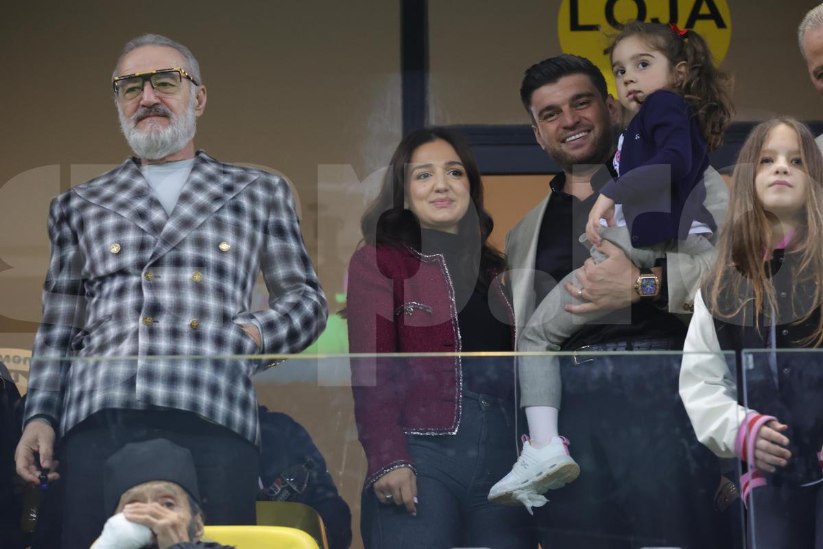 A venit patroana! Cum a apărut Teodora Becali la petrecerea campioanei FCSB
