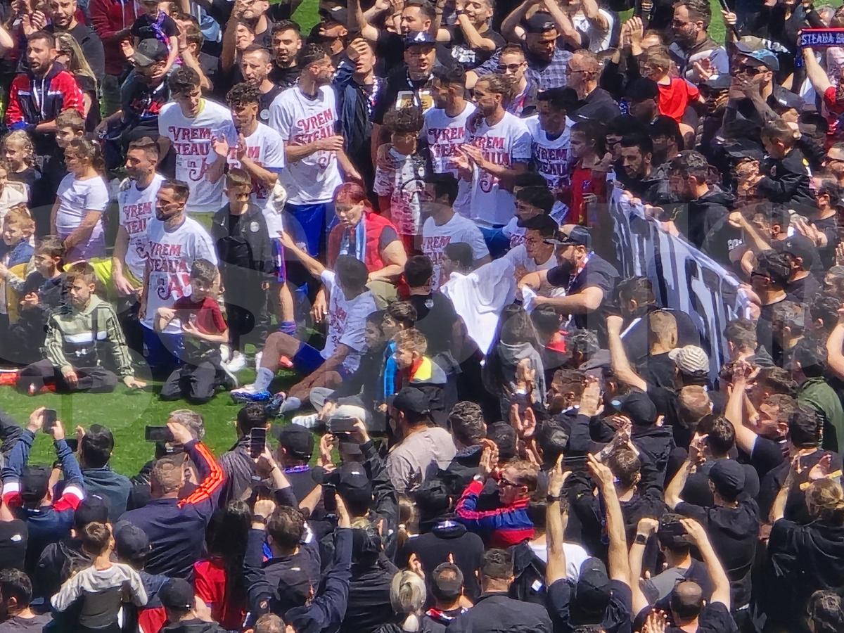 Bătaie Steaua - CSM Reșița! Fanii au sărit în teren după fluierul final