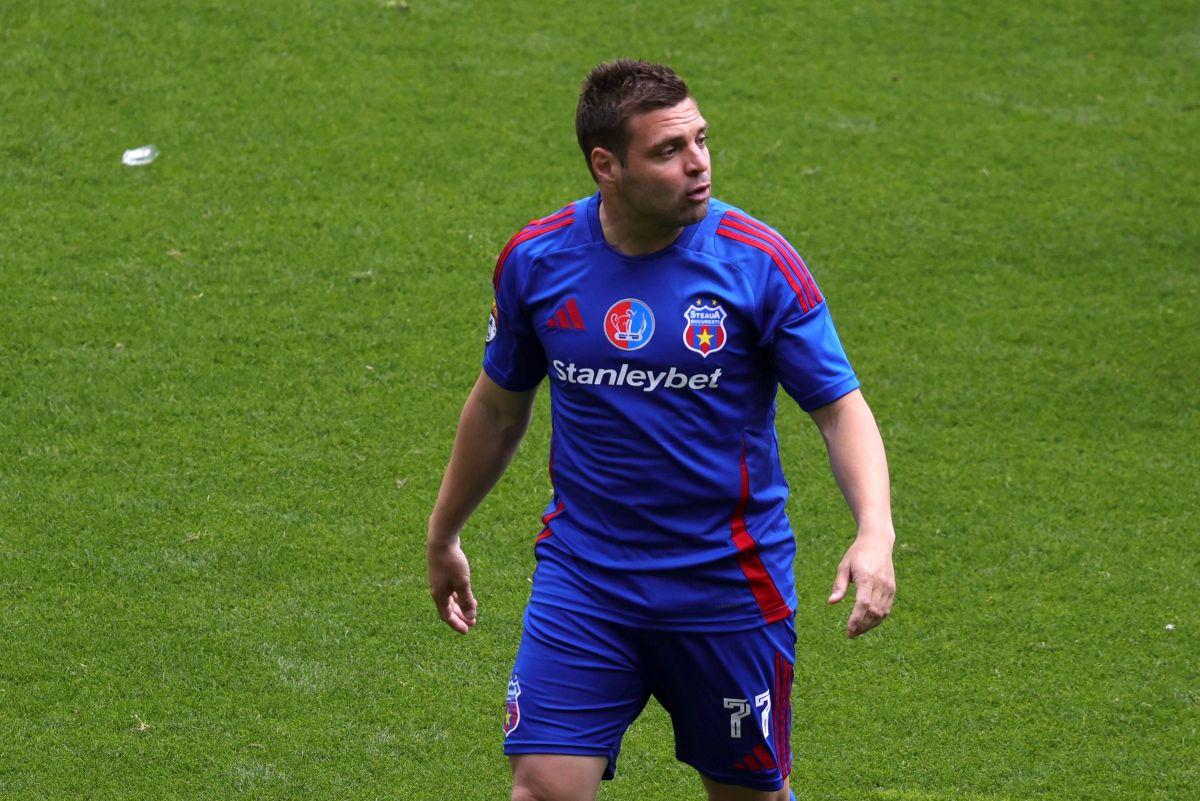 „Aici e Steaua!” » 3 detalii din Ghencea, de la Steaua - CSM Reșița: ce făcea Victor Pițurcă în lojă și cum arată la 69 de ani + mesajele ostile ale ultrașilor