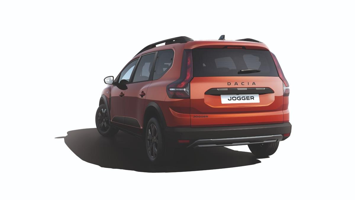 Noua mașină Dacia a fost „prezentată”: imaginile au scăpat pe net » Va fi mai ieftină decât rivalele Kia și Suzuki