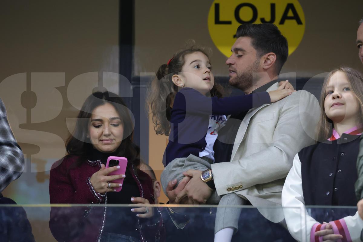 A venit patroana! Cum a apărut Teodora Becali la petrecerea campioanei FCSB
