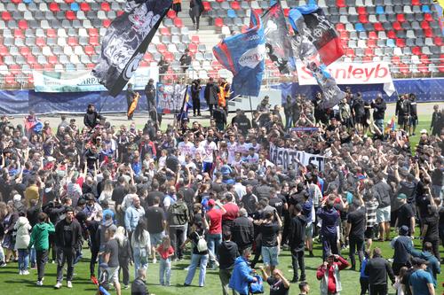 Scenele de la finalul partidei Steaua - Reșița, scor 0-2 / Foto: GSP
