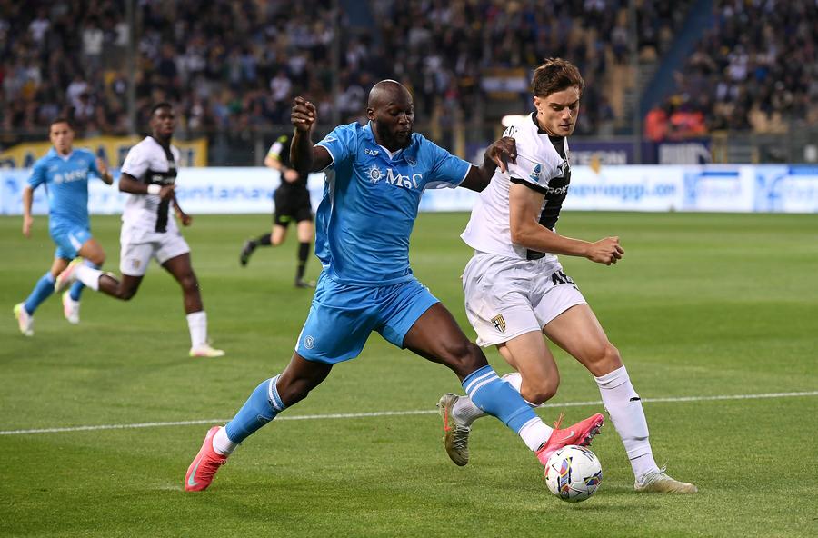 Parma - Napoli, în etapa #37 din Serie A // FOTO: Getty Images Cum poate să scape Parma de retrogradare » Calcule pentru toate variantele posibile în etapa de duminică