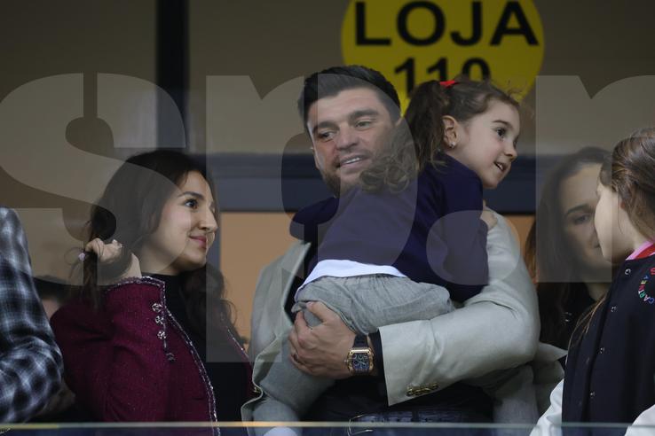 Teodora Becali, Mihai Mincu, Gigi Becali, la FCSB - U Craiova 1-0. Foto: Ionuț Iordache (GSP.RO)