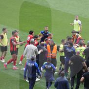 Scenele de la finalul partidei Steaua - Reșița, scor 0-2 / Foto: GSP