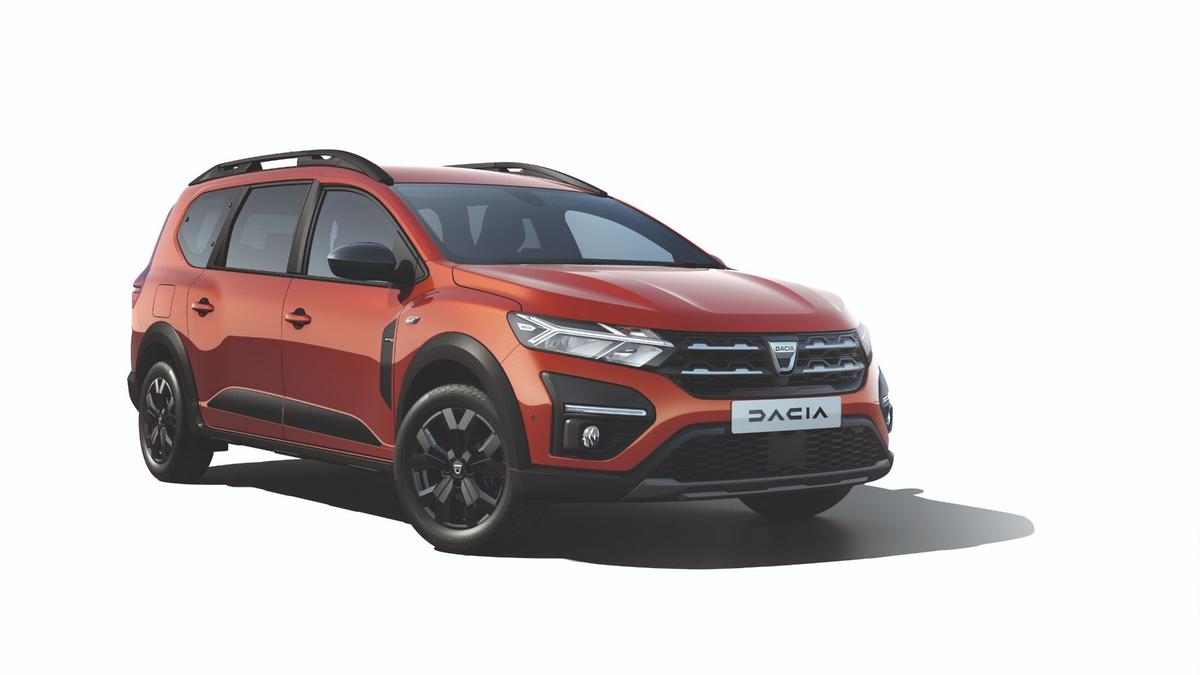 Noua mașină Dacia a fost „prezentată”: imaginile au scăpat pe net » Va fi mai ieftină decât rivalele Kia și Suzuki