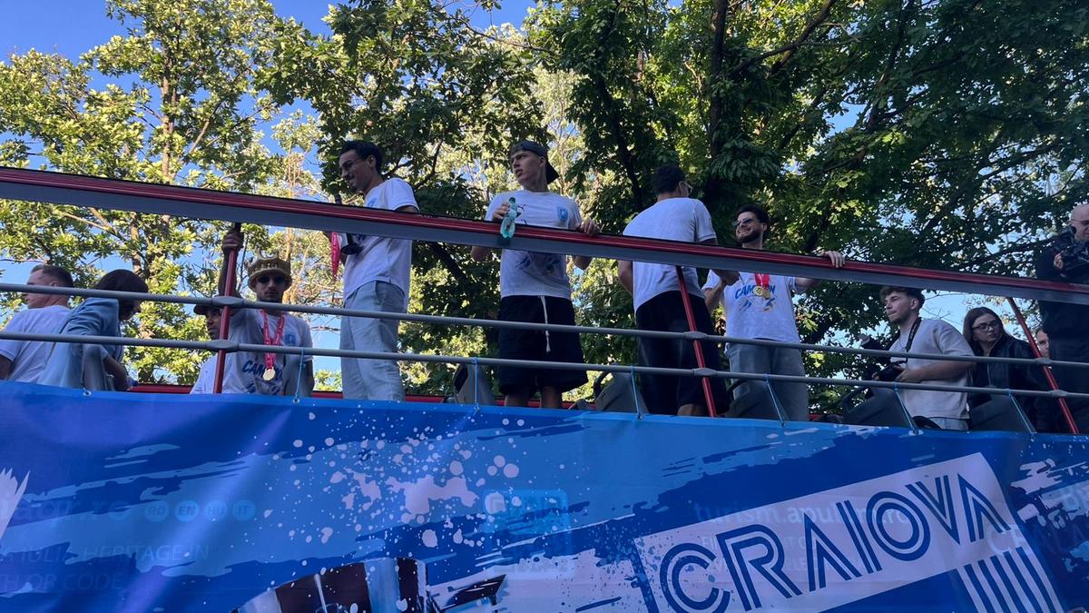 Piața „Mihai Viteazul” din Craiova, pregătită pentru sărbătoarea de titlu