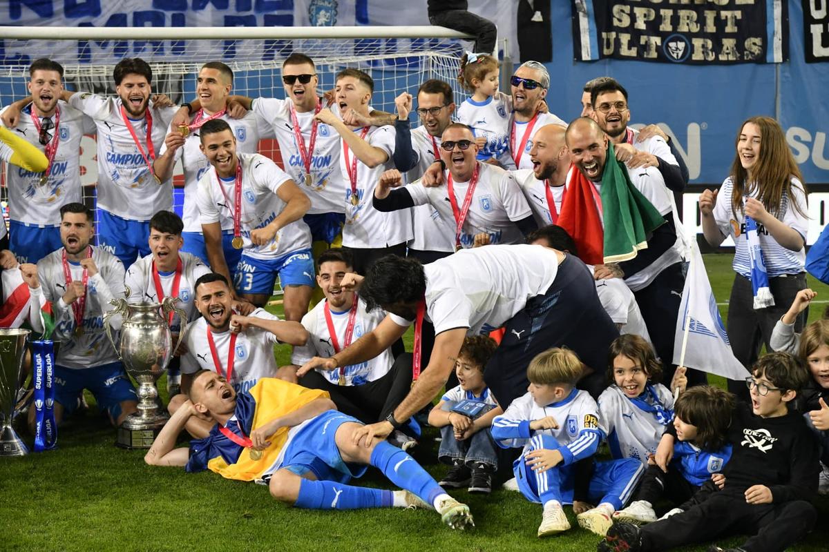 Universitatea Craiova - petrecere titlu, foto: Cristi Preda / GSP (partea 2)
