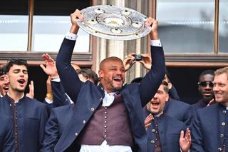 Vincent Kompany era să strice sărbătoarea titlului » Situația a fost salvată de soție!