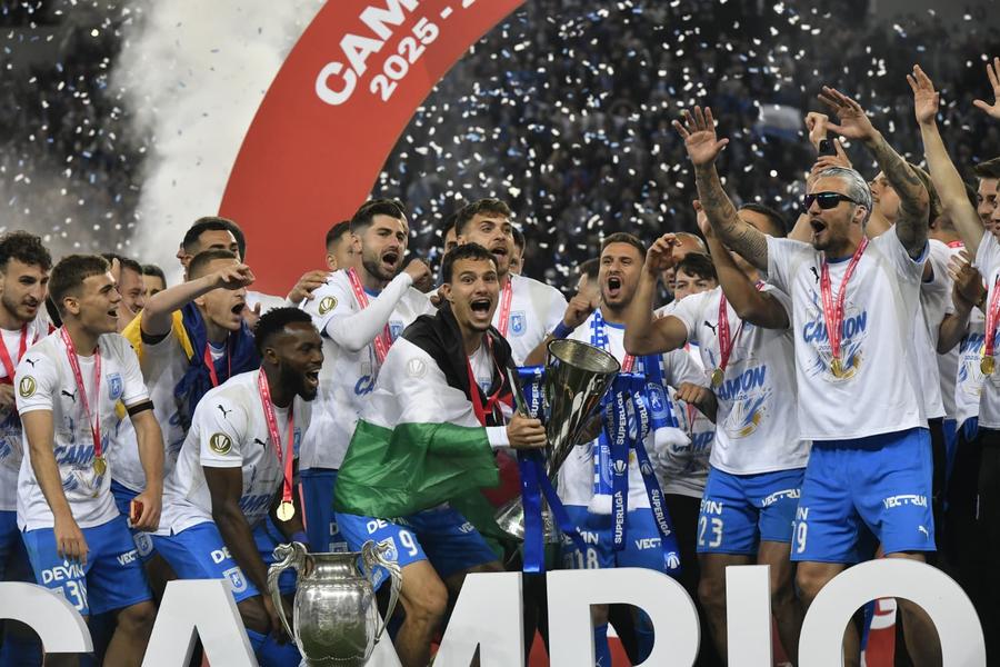 Assad Al-Hamlawi. Universitatea Craiova a câștigat titlul de campioană în Superligă. Foto: Cristi Preda (GSP.RO) Universitatea Craiova sparge banca! » Suma investită până acum în transferuri a spulberat recordul clubului. Și vor mai urma achiziții