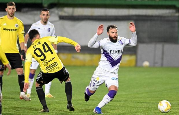 Universitatea Cluj vrea să facă primul transfer pentru cupele europene: unul dintre cei mai buni mijlocași din Superligă!
