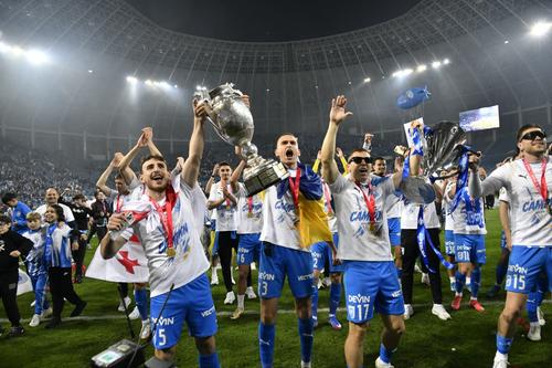 Anzor Mekvabishvili, Oleksandr Romanchuk. Universitatea Craiova a câștigat titlul de campioană în Superligă. Foto: Cristi Preda (GSP.RO)