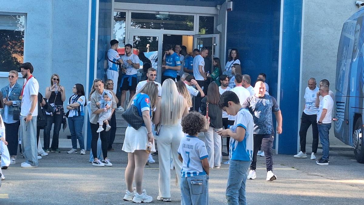 Piața „Mihai Viteazul” din Craiova, pregătită pentru sărbătoarea de titlu