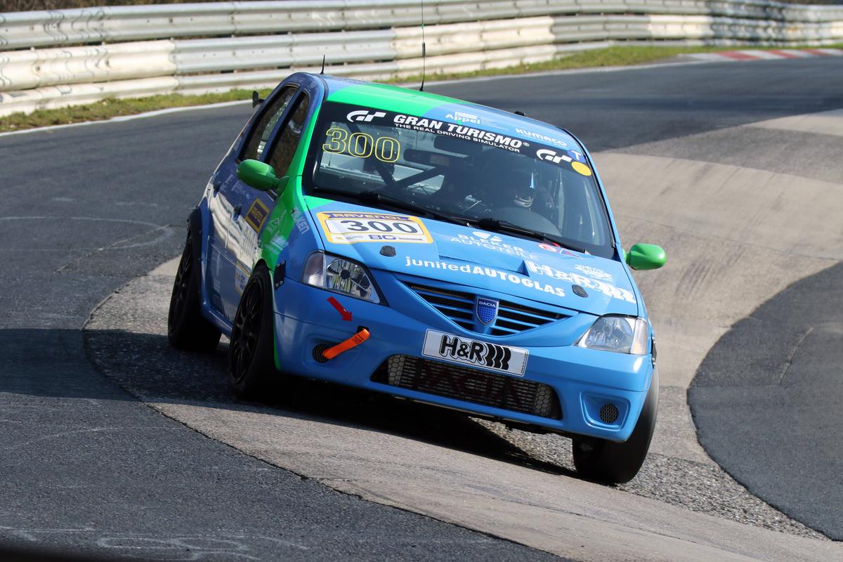 Dacia Logan a cucerit cursa de 24 de ore de la Nurburgring