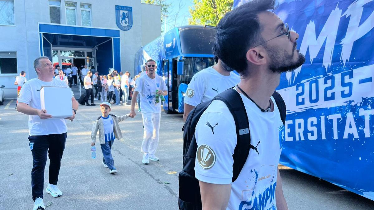 Piața „Mihai Viteazul” din Craiova, pregătită pentru sărbătoarea de titlu