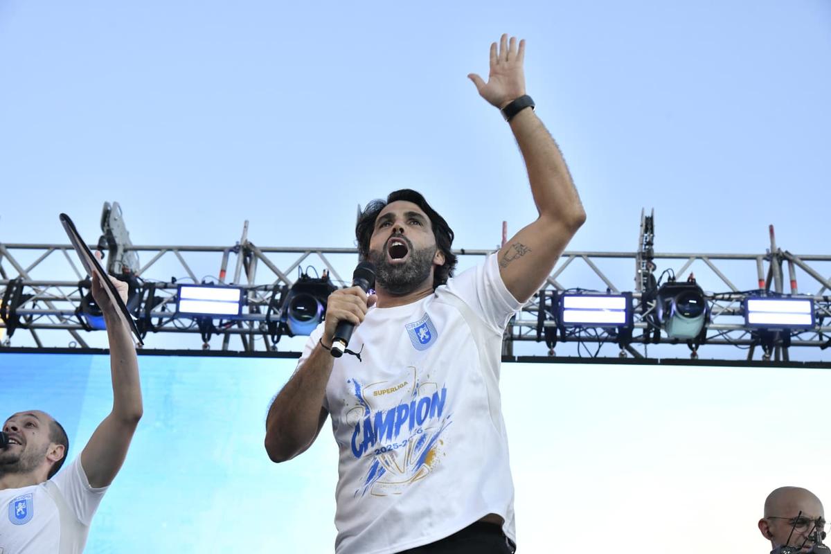 Sărbătoare de titlu în piața „Mihai Viteazul”, din Craiova