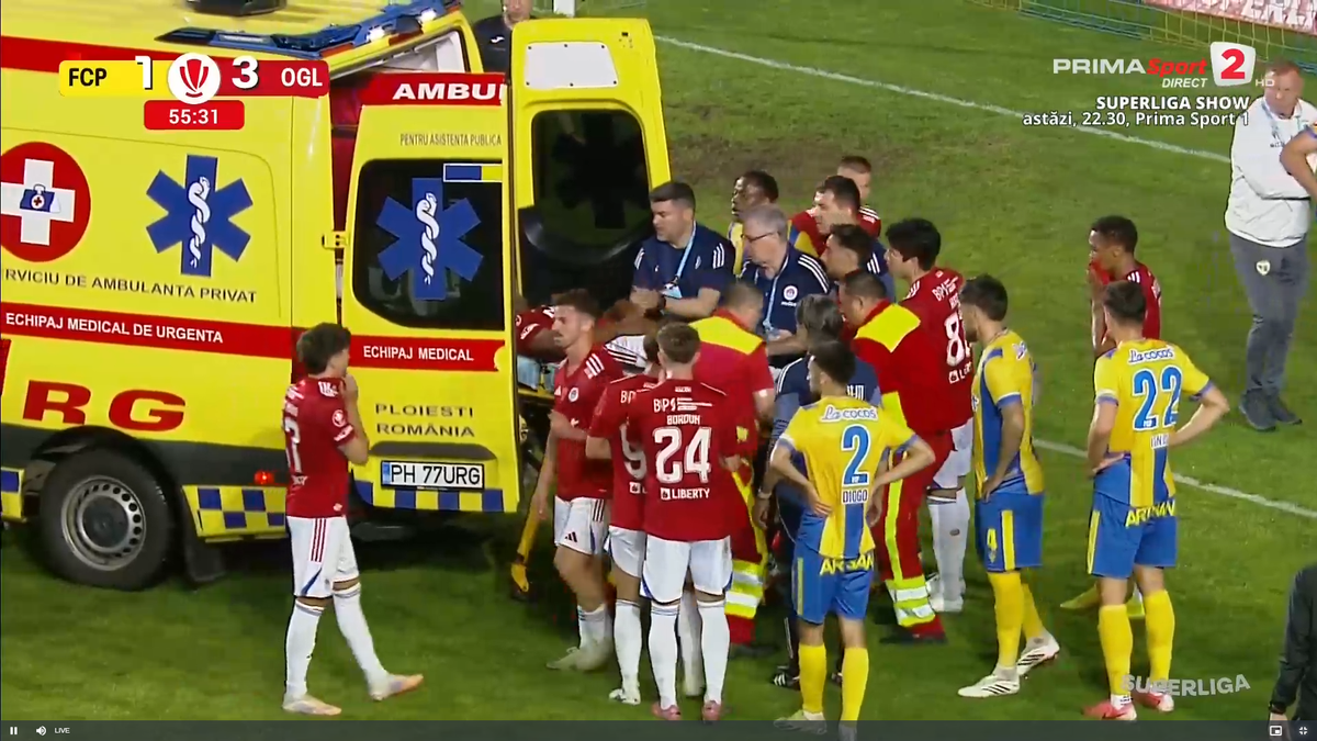 Imagini îngrozitoare în Petrolul - Oțelul » Marcatorul, transportat cu ambulanța la spital