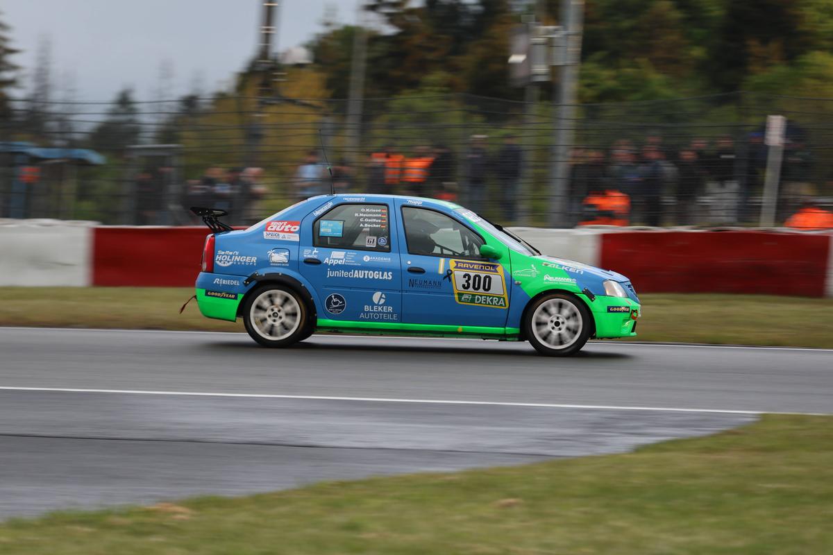 Dacia Logan a cucerit cursa de 24 de ore de la Nurburgring