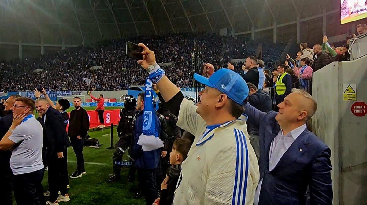 Mihai Rotaru în mijlocul euforiei titlului: cu ce vedetă TV a celebrat momentul și cine i-a înmânat medalia de campion