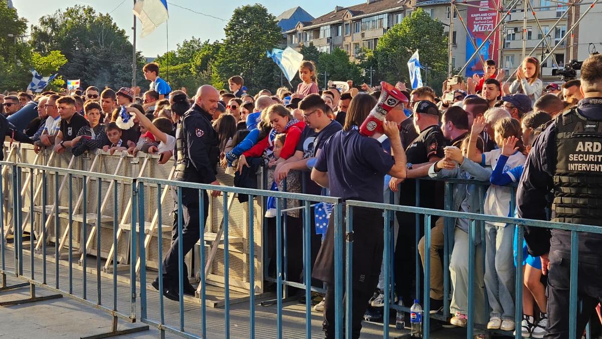 Sorin Cârțu și-a încordat mușchii în fața rivalelor: „Asta le transmit acum” + „Am idei de transferuri”