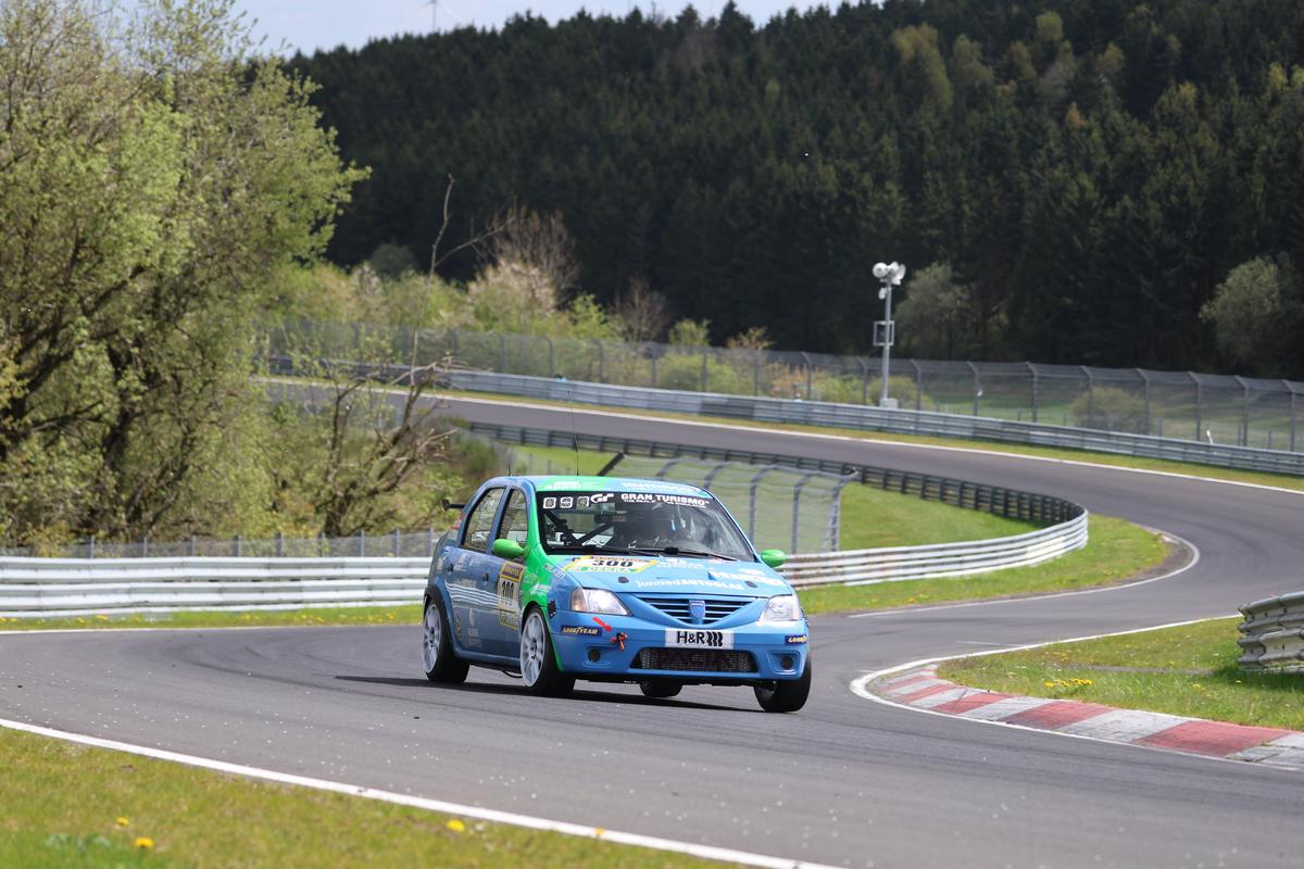 Dacia Logan a cucerit cursa de 24 de ore de la Nurburgring