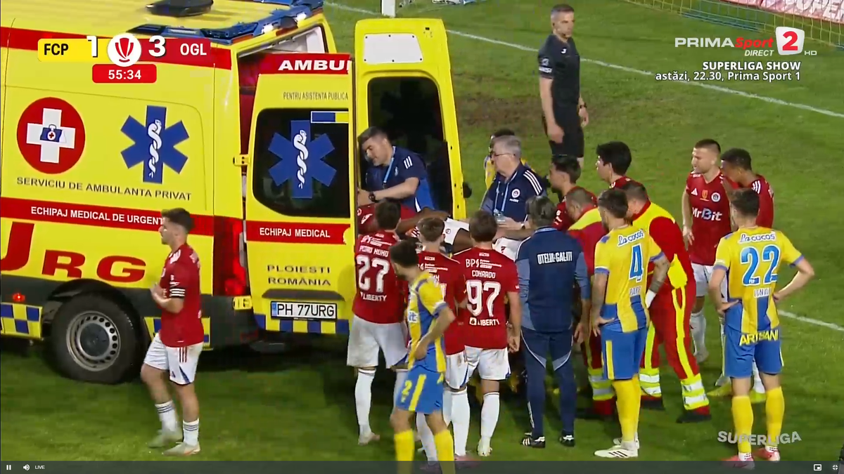 Imagini îngrozitoare în Petrolul - Oțelul » Marcatorul, transportat cu ambulanța la spital