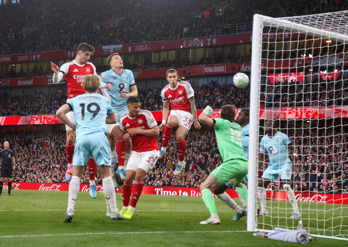 „Tunarii”, aproape de istorie: Arsenal câștigă la limită cu Burnley și poate fi campioană mâine!
