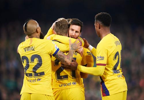 Sevilla și Barcelona se vor întâlni vineri, de la ora 23:00, într-un meci contând pentru etapa a 30-a din La Liga. Foto: Guliver/GettyImages