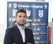 FCU Craiova 1948 și-a prezentat autocarul de peste 500.000 de euro: „E ca un Maybach!” + au transferat un ghanez