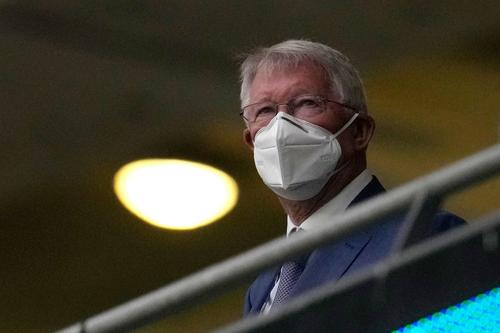 Sir Alex Ferguson (79 de ani), unul dintre cei mai mari antrenori din istoria fotbalului, a avut probleme înaintea derby-ului britanic de la Euro 2020, Anglia - Scoția.