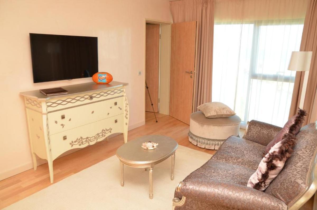 Becali Hotel