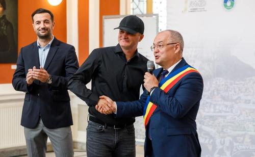 Emil Boc și Erik Lincar, antrenorul lui U Cluj