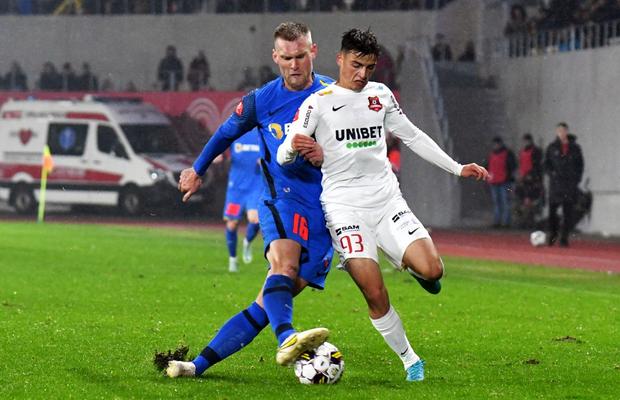 Hermannstadt a plecat în Turcia fără un fotbalist de bază » Nu și-a prelungit contractul și a rămas acasă