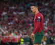 Cristiano Ronaldo, luat în brațe de un spectator care a intrat pe teren