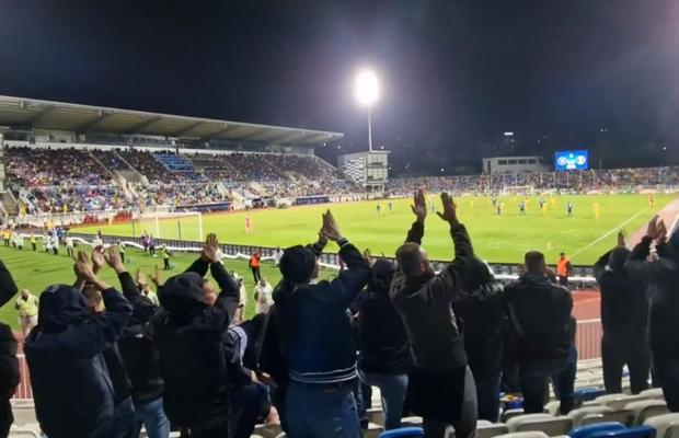 Ultrașii „Uniți Sub Tricolor” susțin că au fost abuzați în arestul poliției din Priștina: „Ne-au legat cu mâinile la spate și s-au răzbunat”