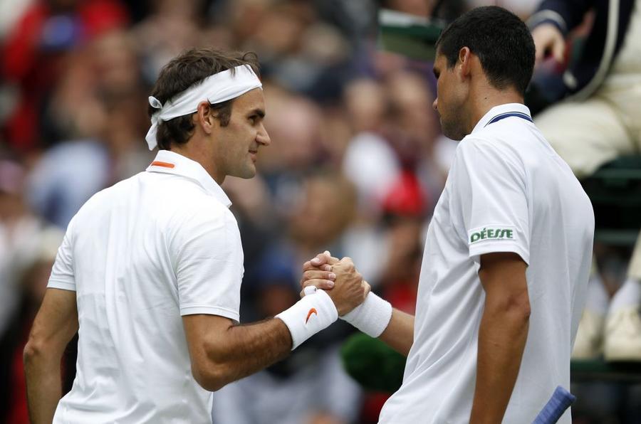 Victor Hănescu și Roger Federer la Wimbledon 2013 Foto Imago Secetă inimaginabilă! Câți ani au trecut de când am avut ultima oară un român pe tabloul principal de simplu masculin la Wimbledon + cine e azi cel mai bine clasat jucător din România