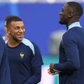 Ibrahima Konate, în dreapta, alături de Kylian Mbappe și Aurelien Tchouameni // foto: X @ realmadrid