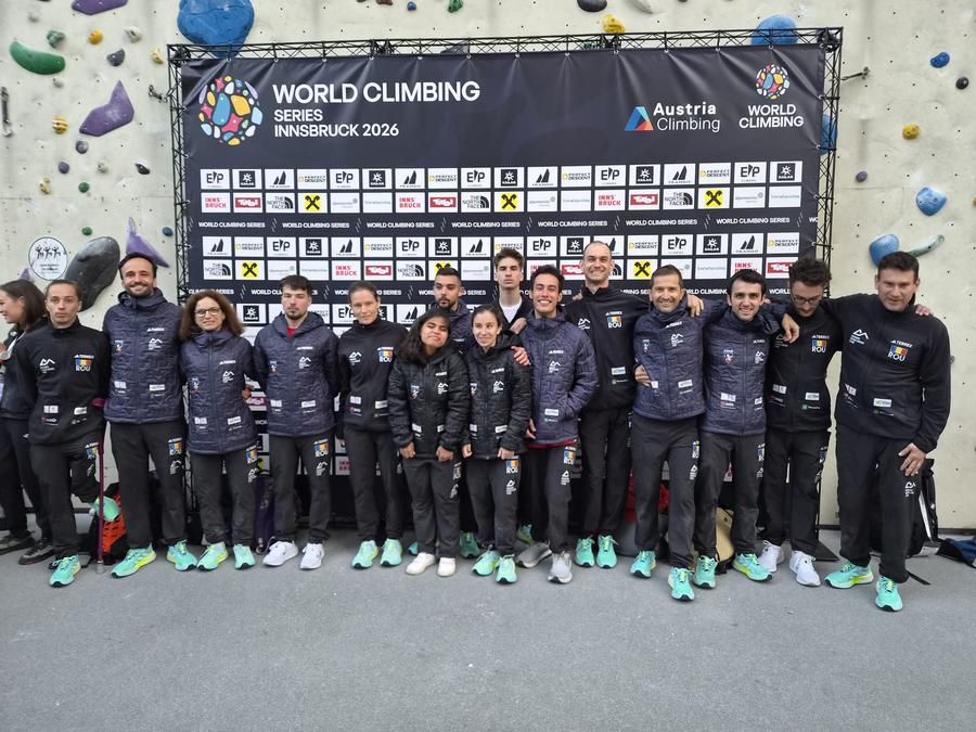 Delegația României care a participat la concursul din Austria FOTO: Dimitris Tosidis România din nou pe podium în circuitul internațional de paraescaladă