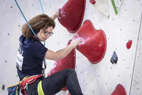Ionela Drăgan pe peretele de escalada FOTO Dimitris Tosidis