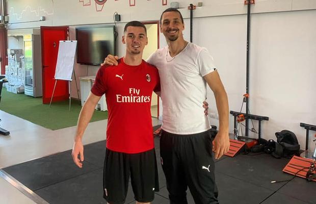 Fostul atacant crescut de AC Milan a fost prezentat în Superliga