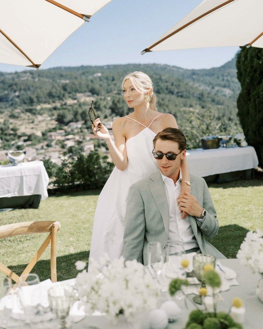 Casper și Maria la una dintre petreceri FOTO Vogue Nuntă ca-n povești pentru un dublu finalist în turneele de Mare Șlem » Trei zile și trei nopți în Mallorca