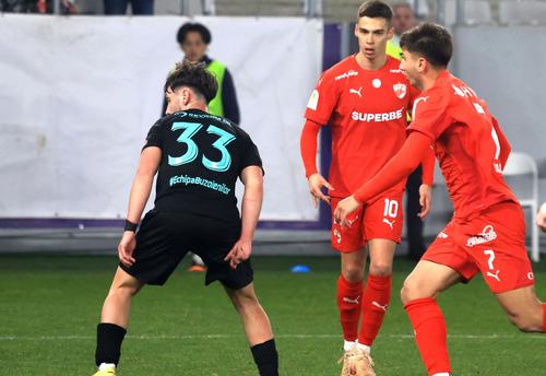 Răzvan Radu, numărul 33, a înfruntat-o pe Dinamo în duelul din Cupa României / Foto: Gazeta Sporturilor