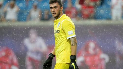 Piglia are 23 de meciuri fără gol încasat din totalul de 76 în echipamentul alb-albastru, primind 86 de golur