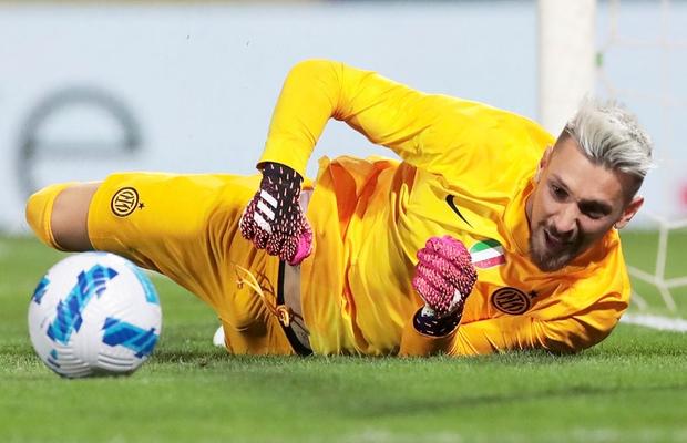 Ionuț Radu, senzațional în poarta lui Inter! Două penalty-uri apărate în Lugano Region Cup