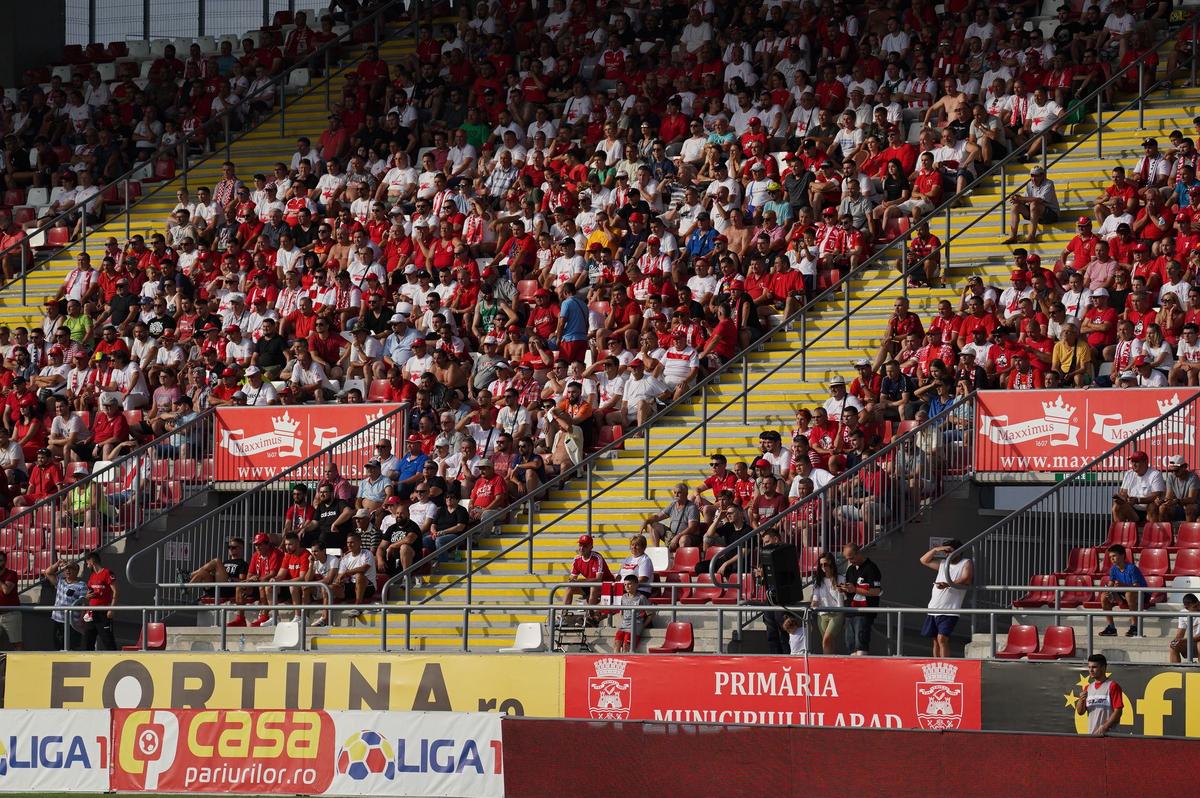 Hagi, furios după revenirea pe bancă: „Altfel, ne lăsăm de fotbal!”