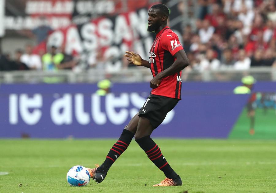 Tiemoue Bakayoko, Foto: Getty Images Moment șocant în Italia! Un jucător de la AC Milan, oprit și percheziționat sub amenințarea armei, în plină stradă!