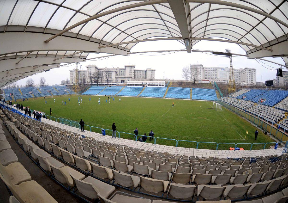 Stadion Cotroceni - Rugină și uitare în „Parcul cu platani”
