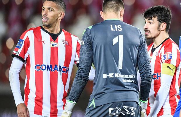 Transfer spectaculos pentru CSU Craiova » Oltenii, aproape să semneze cu un fost dinamovist
