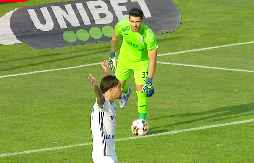 FC Botoșani ar fi trebuit să beneficieze de un penalty în minutul 34 al meciului cu Chindia, la scorul de 3-1. Sistemul VAR a dat greș și de această dată. Partea bună este că rezultatul nu a fost viciat, formația lui Teja câștigând cu 3-2.