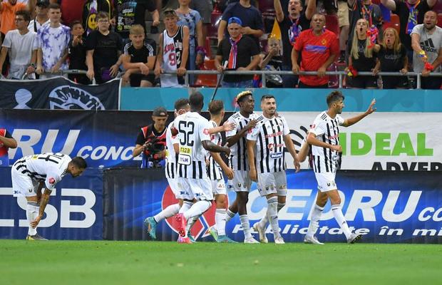 Fostul antrenor de la FCSB o laudă pe „U” Cluj: „N-am văzut, în România, o echipă care să joace la nivelul acesta”